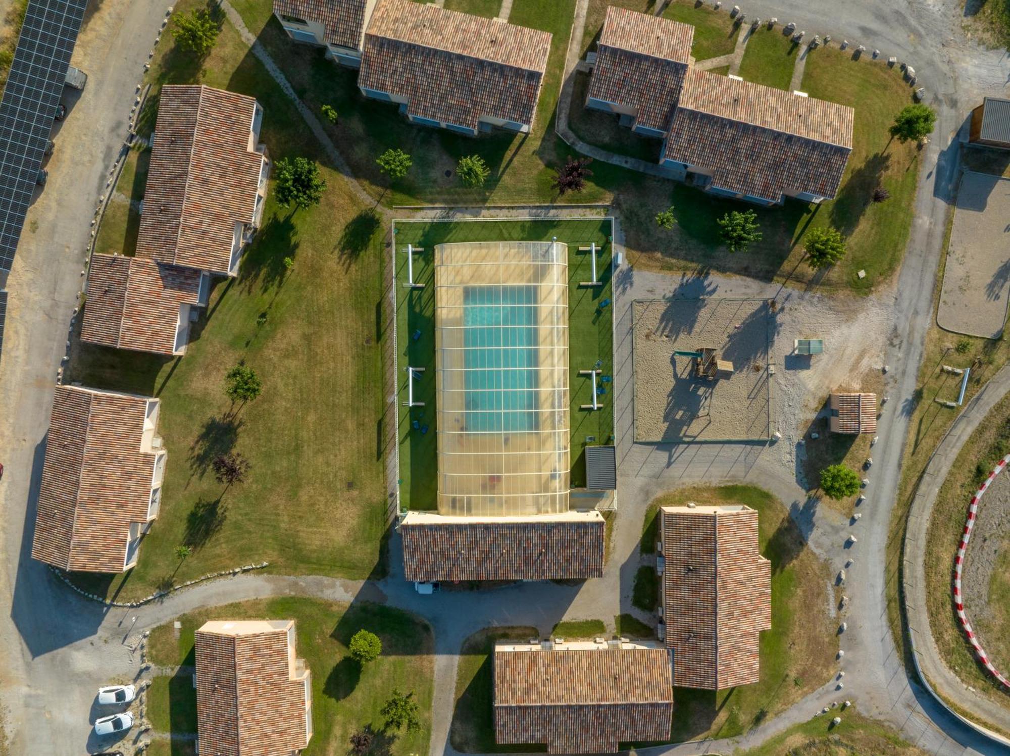 Park & Suites Village Gorges De L'Herault-Cevennes Brissac ภายนอก รูปภาพ